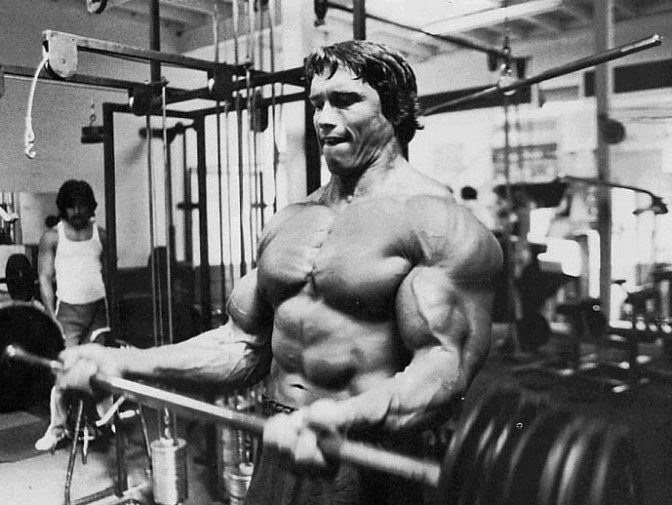 arnoldschwarzenegger-curling