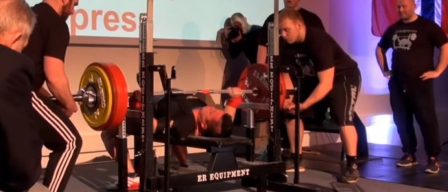 Kim Gundersen tok norgesrekord i benkpress med 261,5 kg!